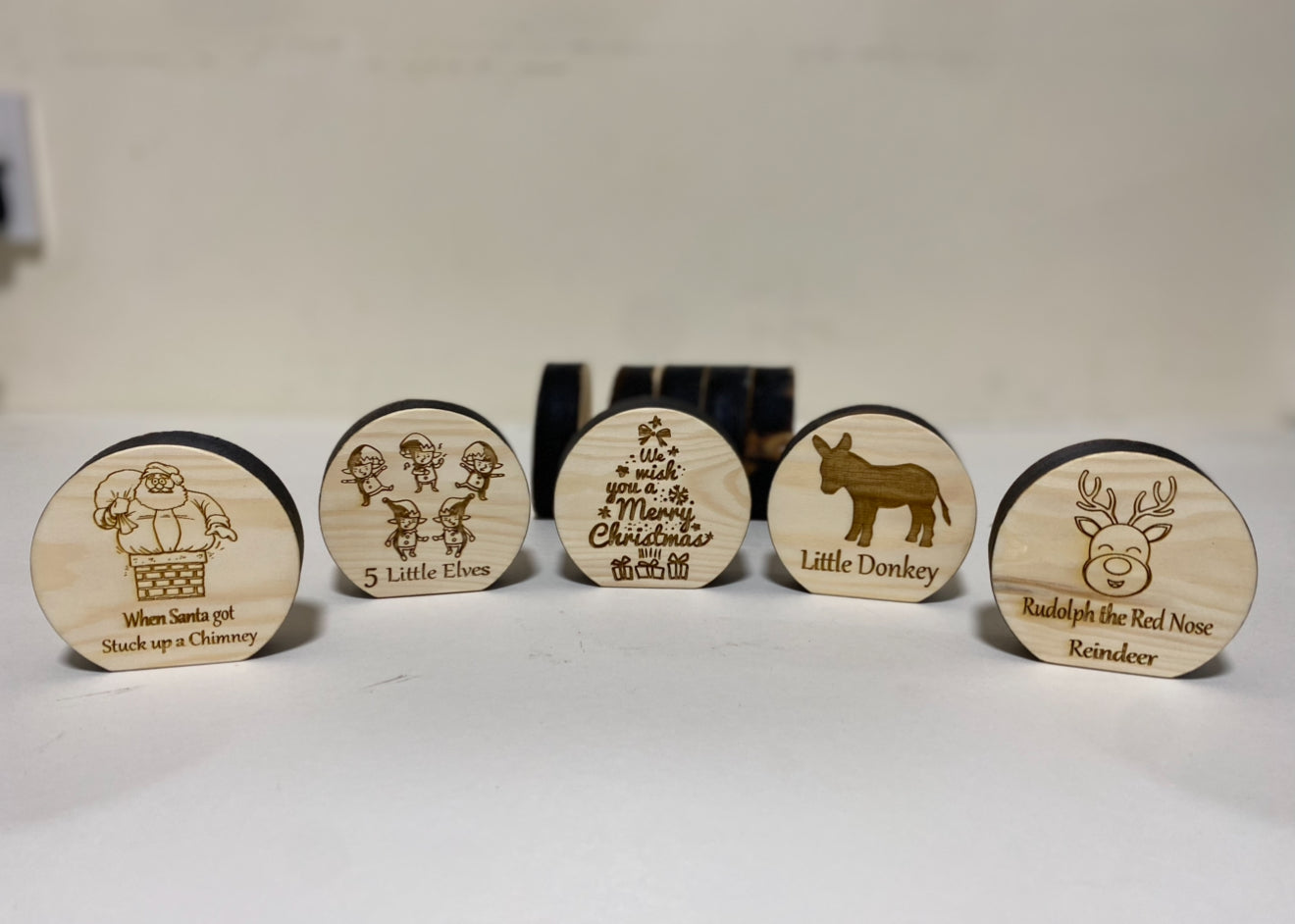 Christmas Wooden Song Tokens – Pack of 10