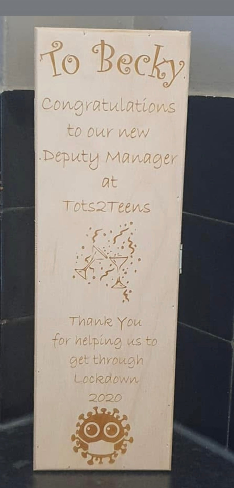 Personalised Wooden Bottle Boxes – Thoughtful Gifts with a Unique Touch